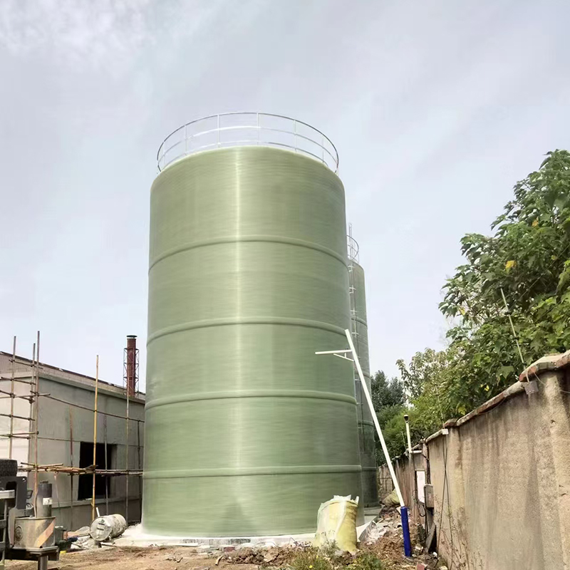 Lodret FRP lagertank